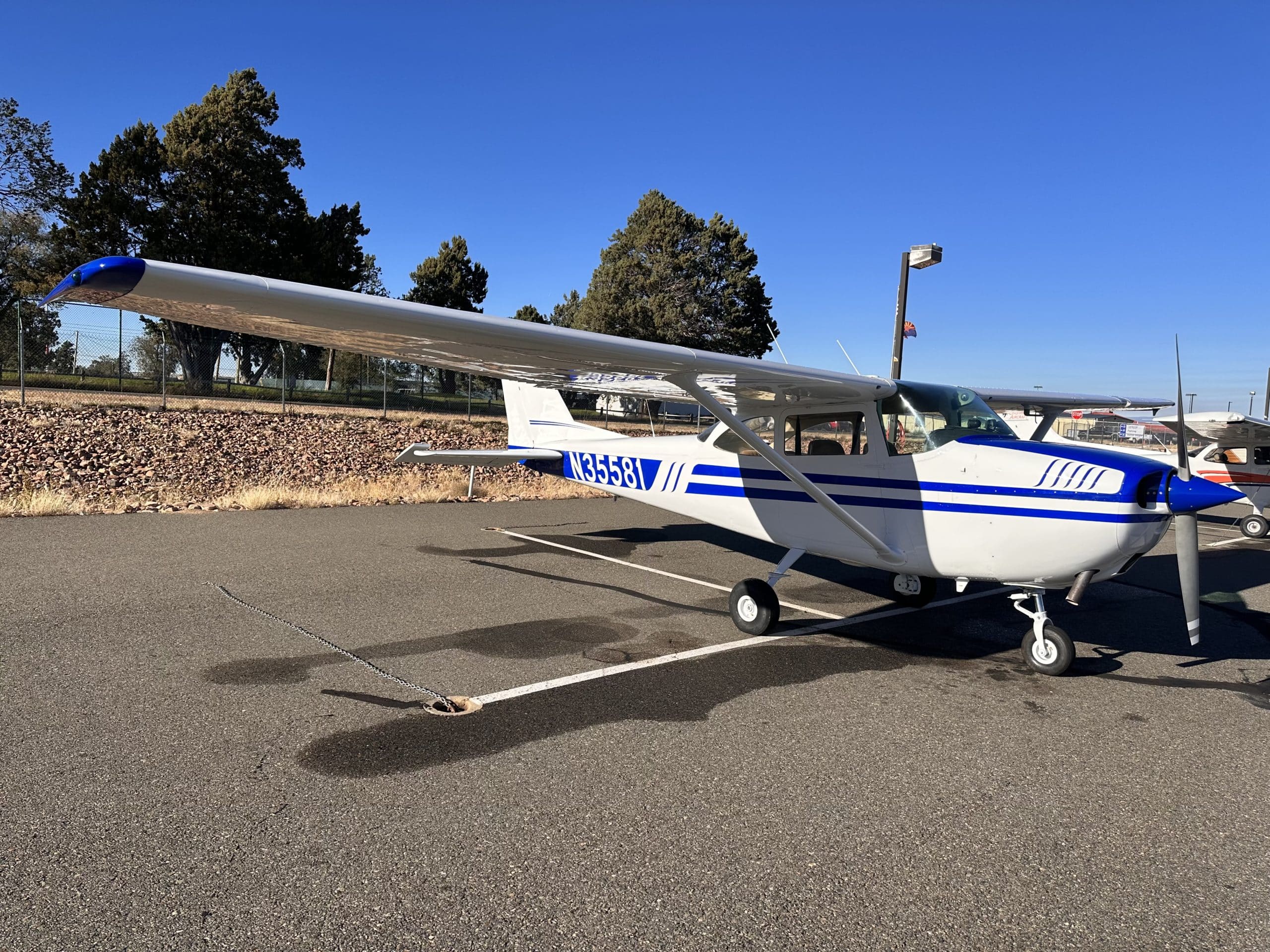 N35581 Cessna C-172I Skyhawk